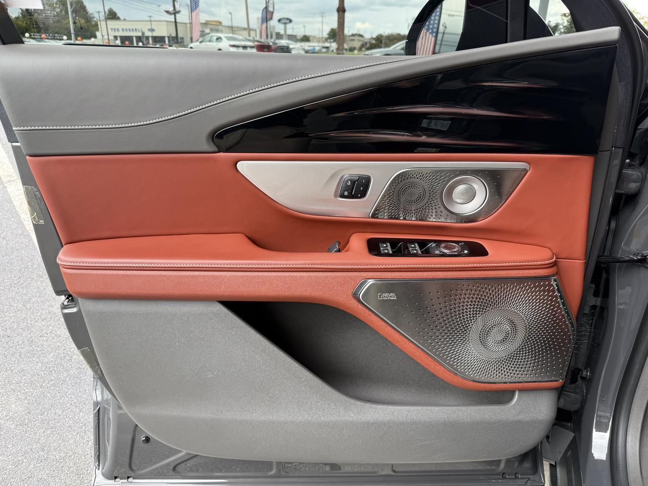 2025 Lincoln Nautilus Black Label Knoxville TN