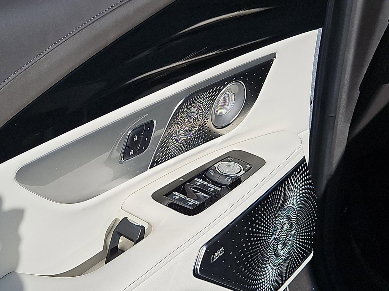 2025 Lincoln Nautilus Black Label