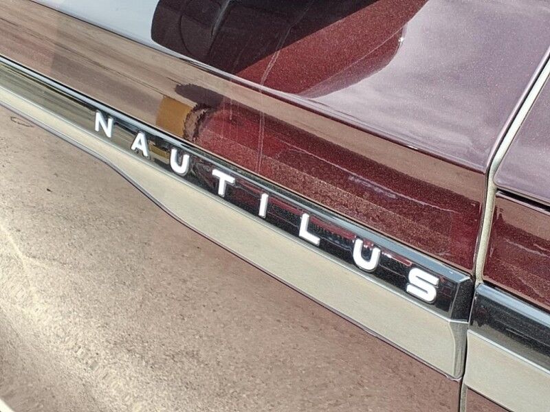 2025 Lincoln Nautilus Reserve