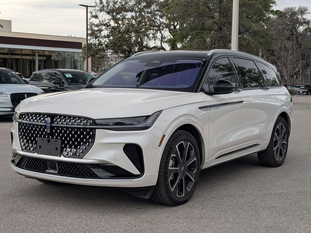 2025 Lincoln Nautilus Reserve