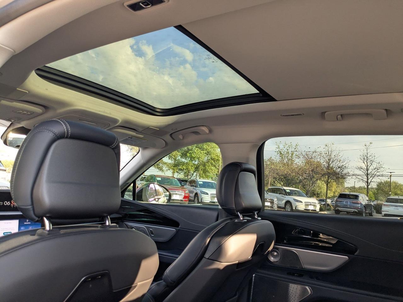 2025 Lincoln Nautilus Reserve