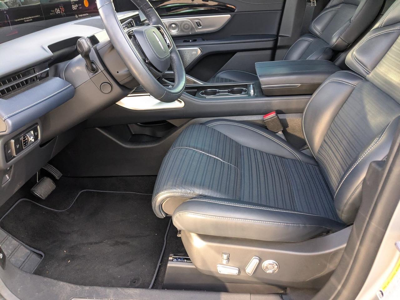 2025 Lincoln Nautilus Reserve