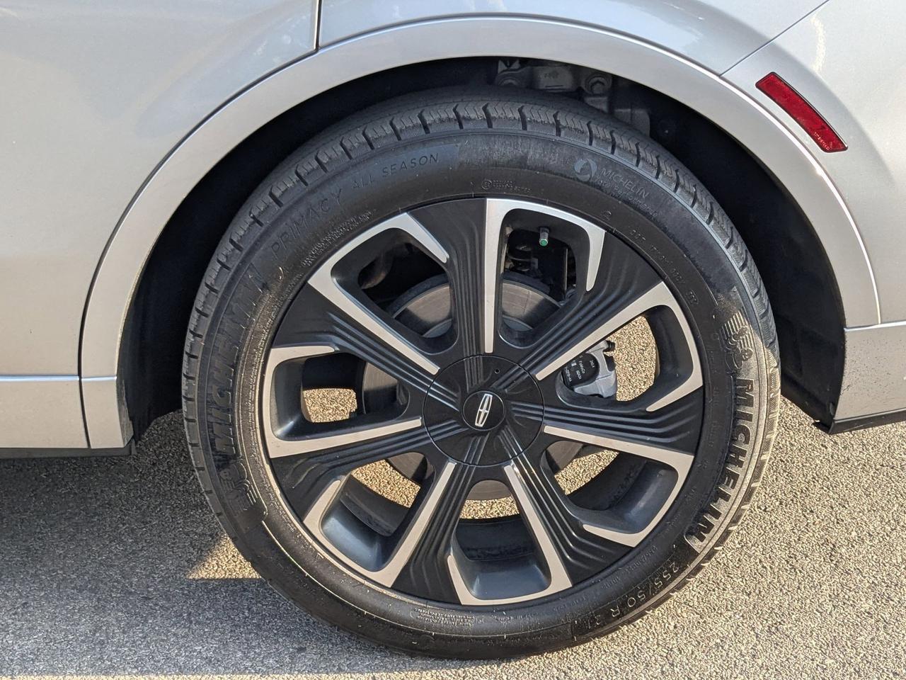 2025 Lincoln Nautilus Reserve