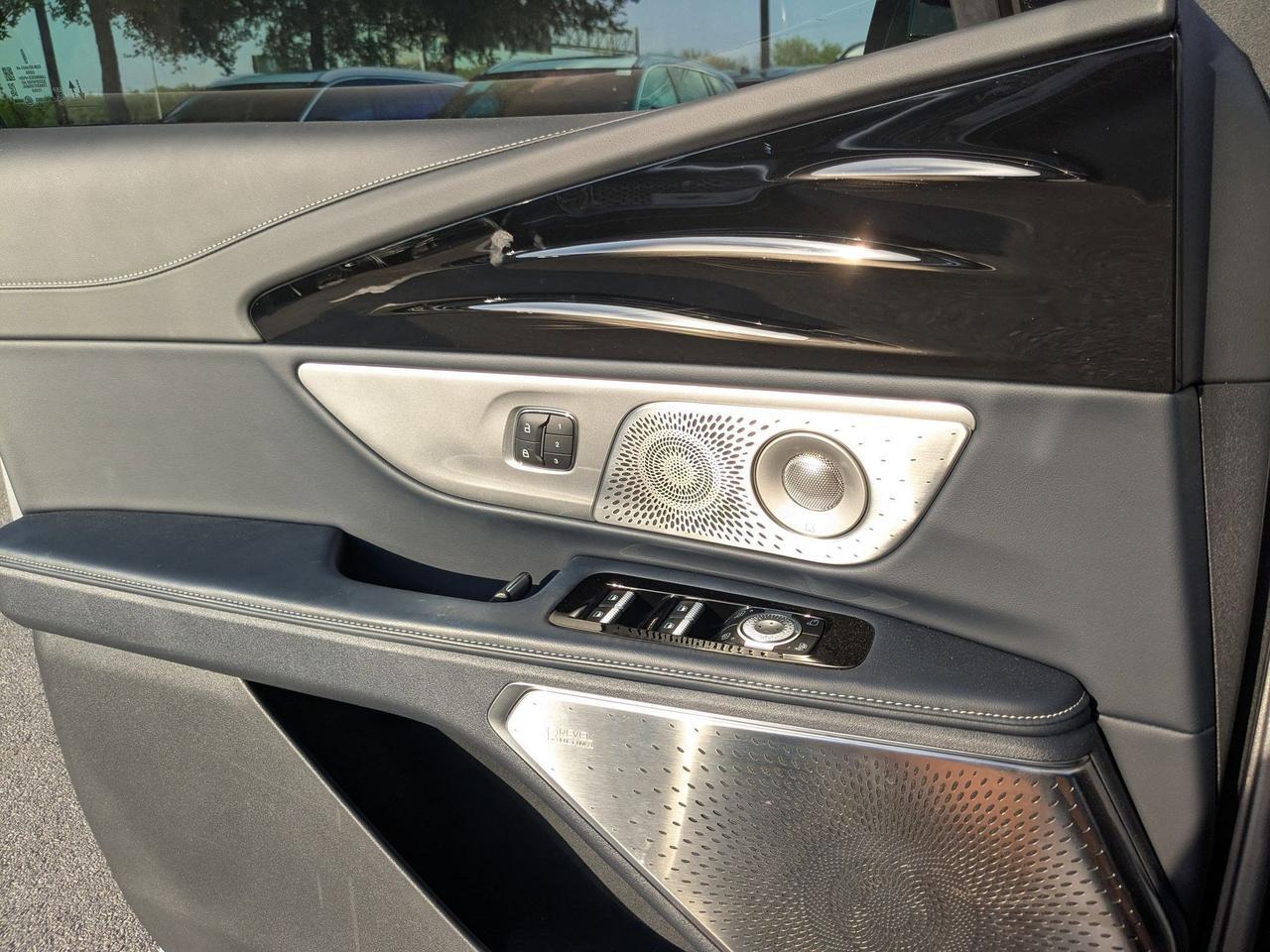 2025 Lincoln Nautilus Reserve