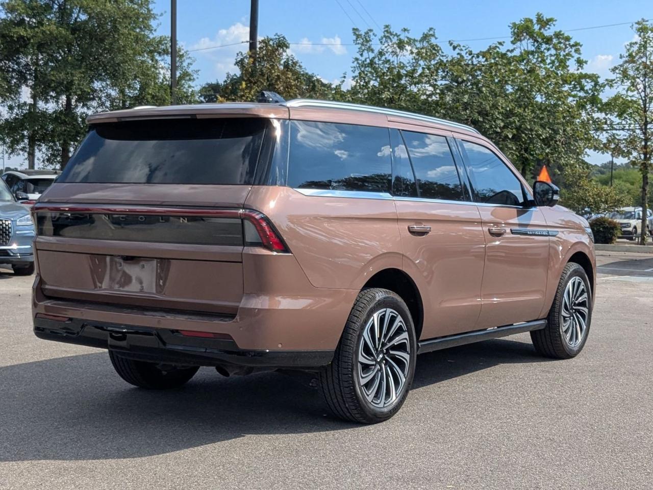 2025 Lincoln Navigator Black Label