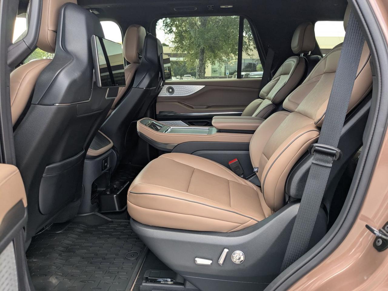 2025 Lincoln Navigator Black Label