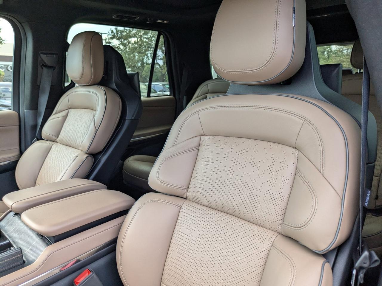 2025 Lincoln Navigator Black Label