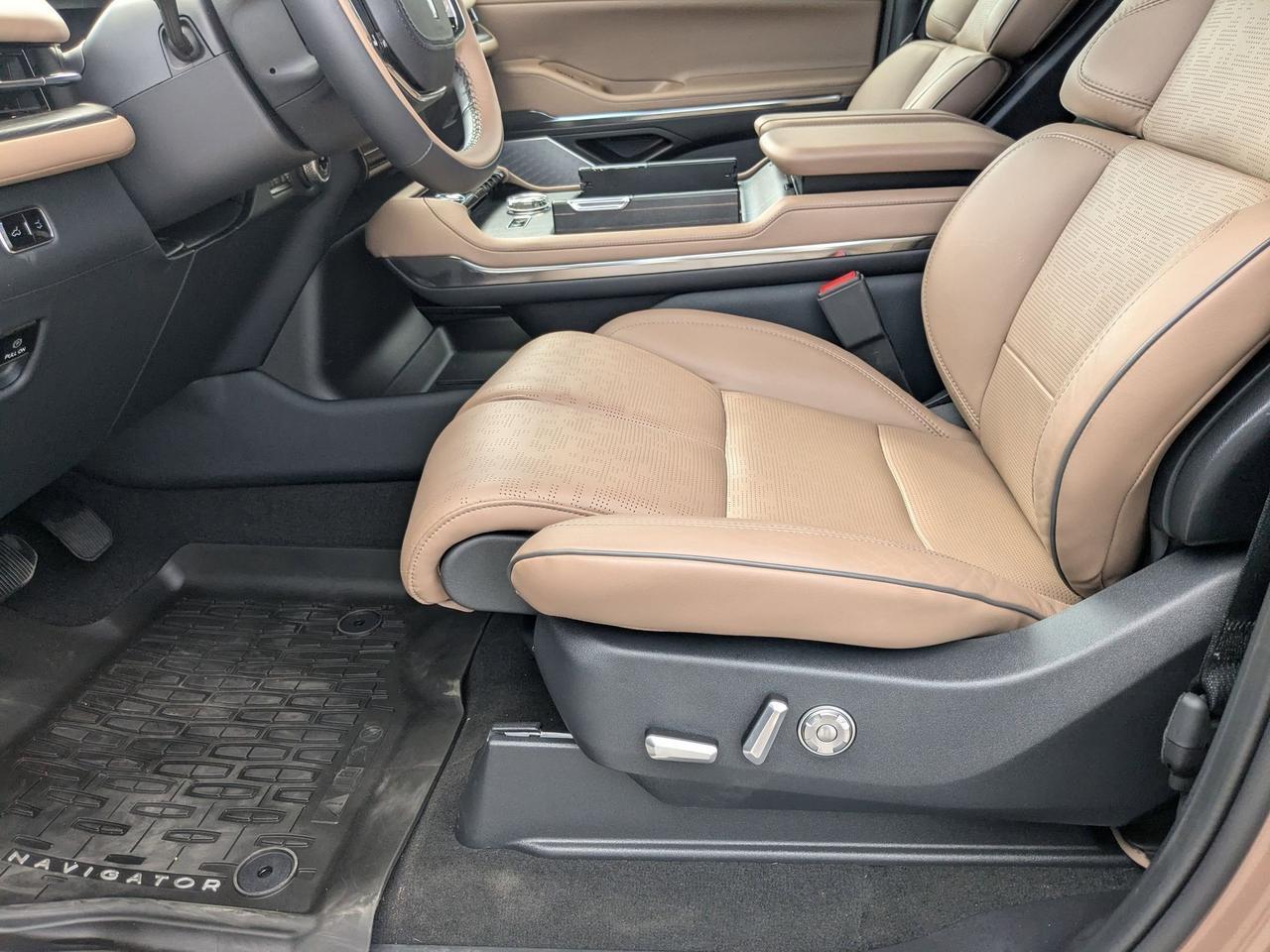 2025 Lincoln Navigator Black Label