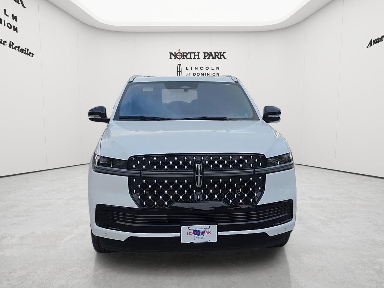 2025 Lincoln Navigator L Black Label
