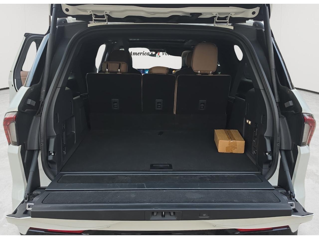 2025 Lincoln Navigator L Black Label
