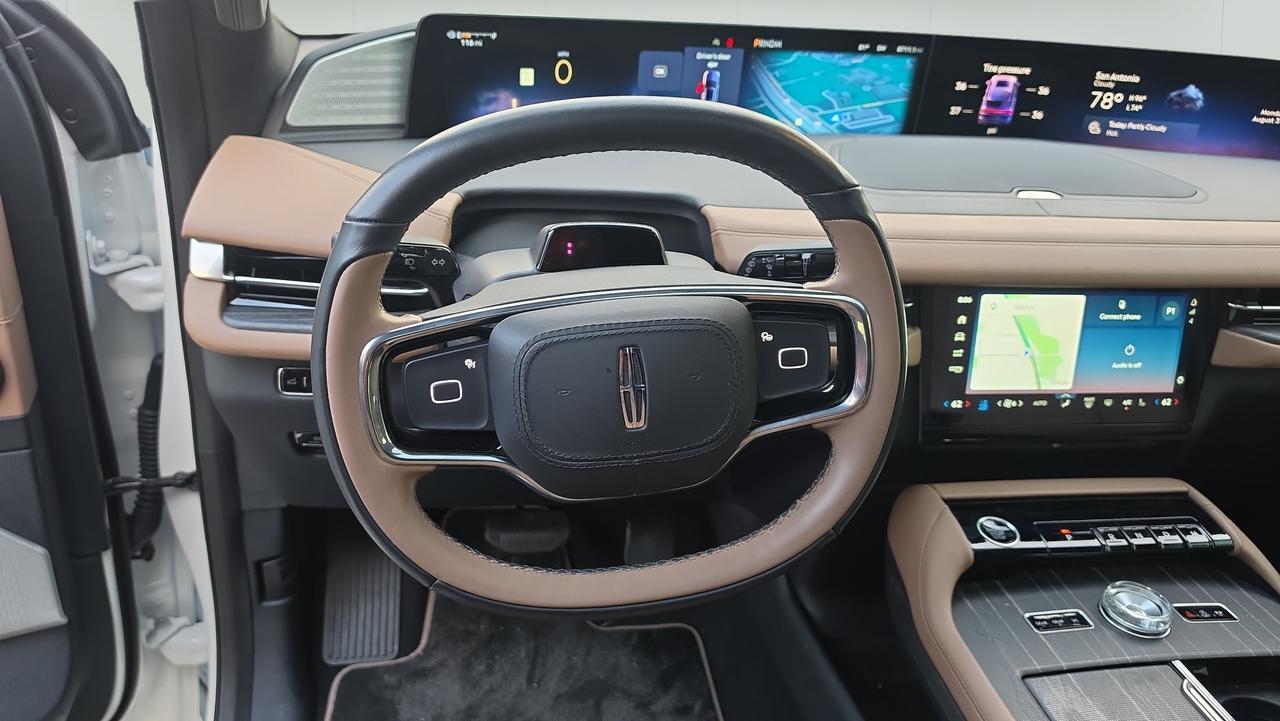 2025 Lincoln Navigator L Black Label