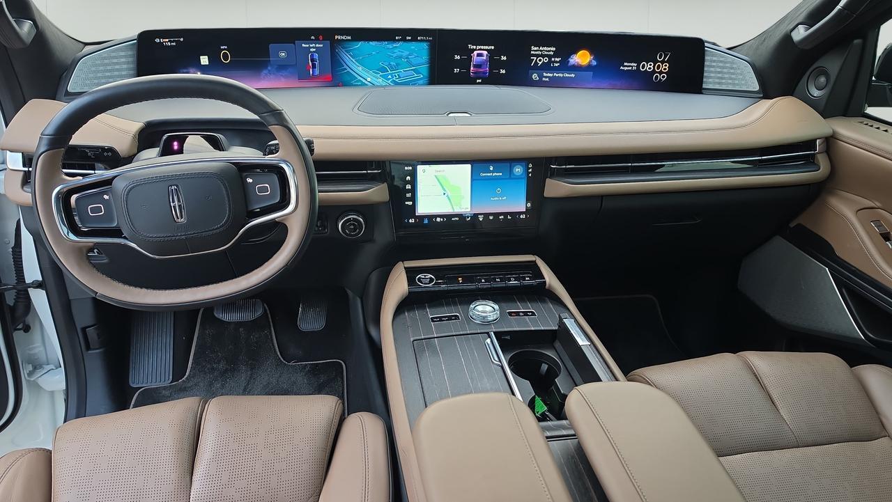 2025 Lincoln Navigator L Black Label