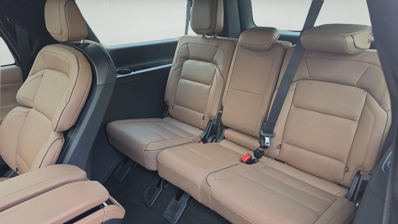 2025 Lincoln Navigator L Black Label