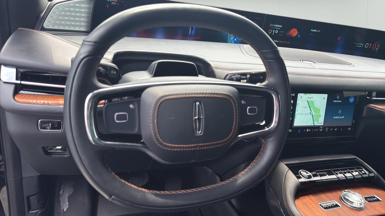 2025 Lincoln Navigator L Black Label