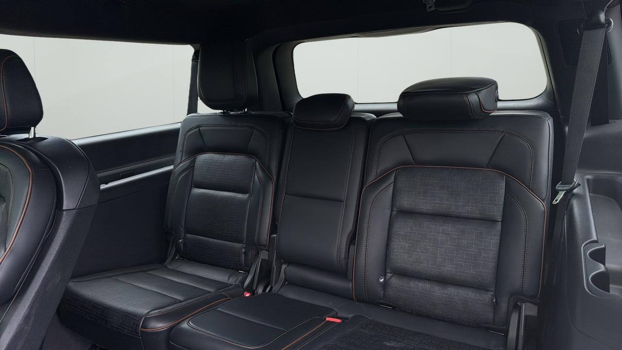 2025 Lincoln Navigator L Black Label