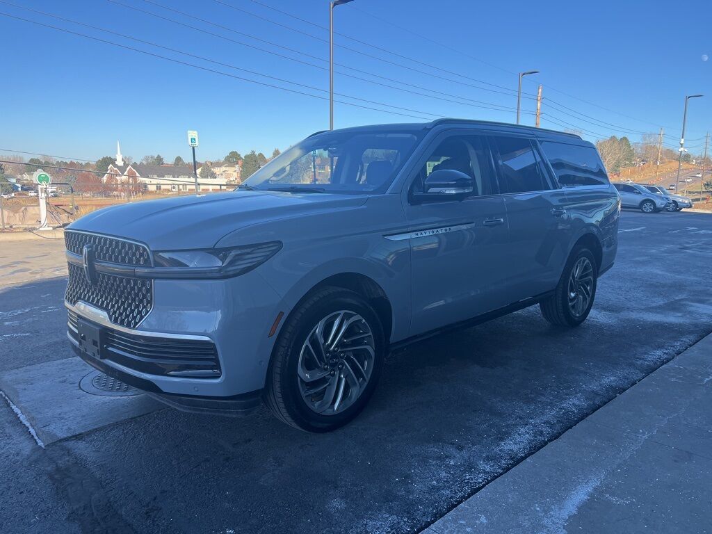 2025 Lincoln Navigator L Reserve