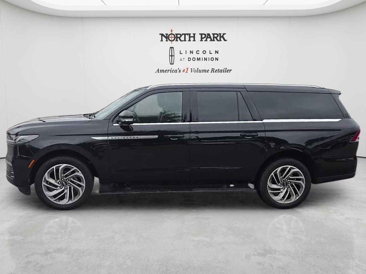 2025 Lincoln Navigator L Reserve