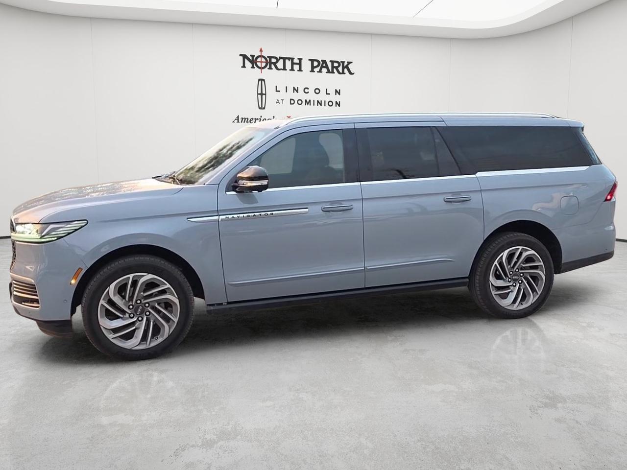 2025 Lincoln Navigator L Reserve