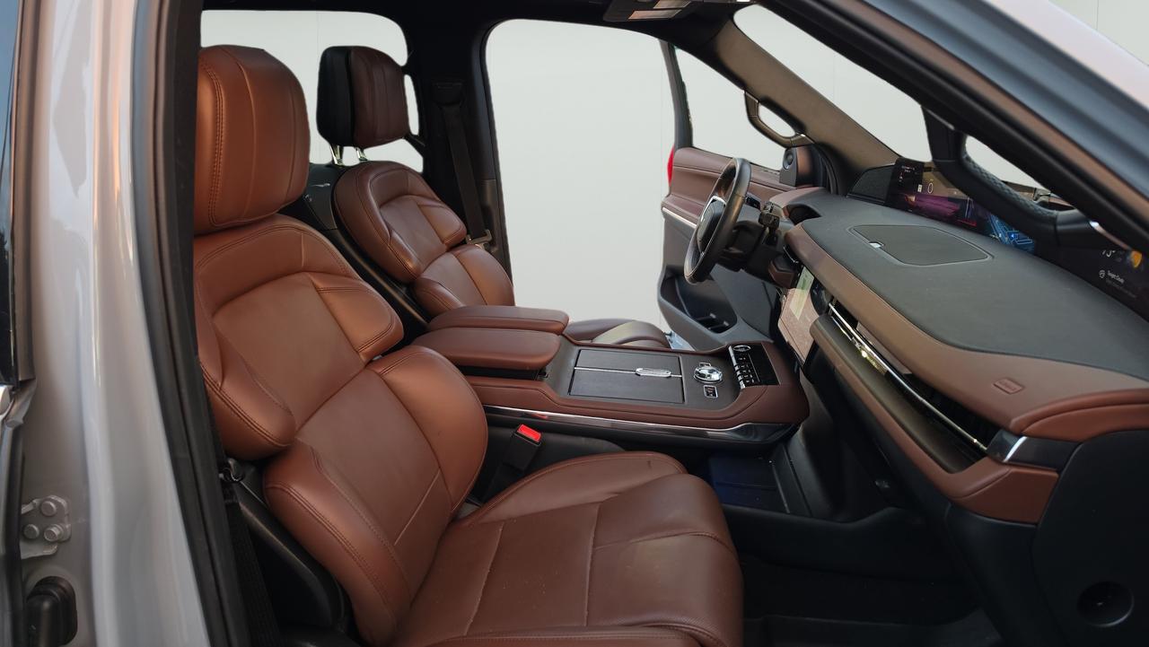2025 Lincoln Navigator L Reserve