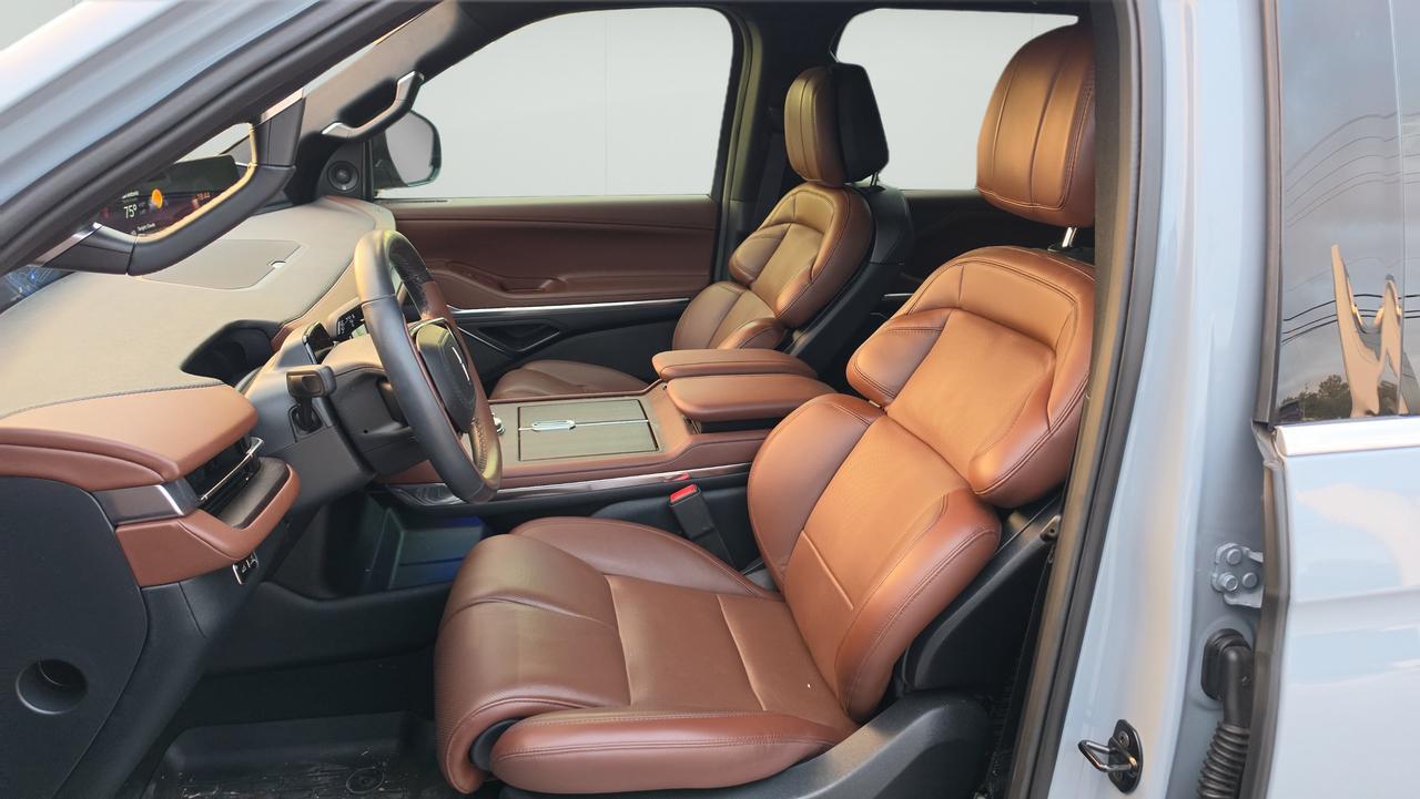 2025 Lincoln Navigator L Reserve
