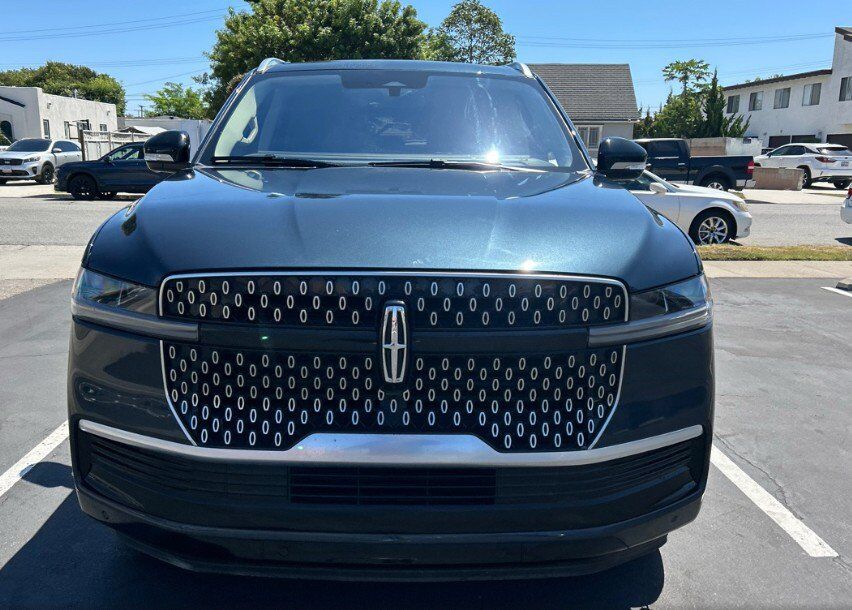 2025 Lincoln Navigator L Reserve