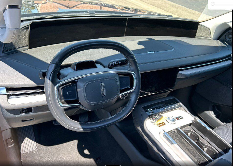 2025 Lincoln Navigator L Reserve