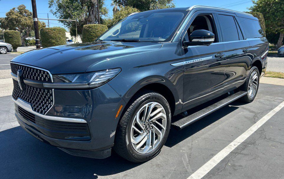 2025 Lincoln Navigator L Reserve