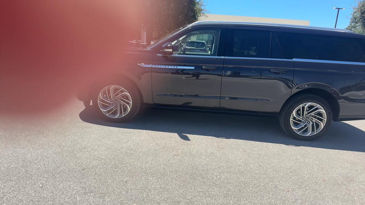 2025 Lincoln Navigator L Reserve