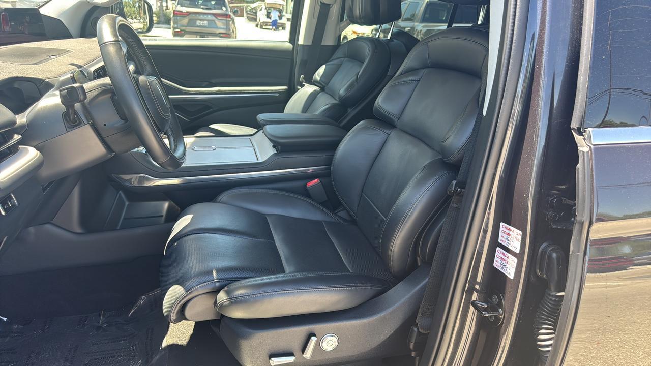 2025 Lincoln Navigator L Reserve