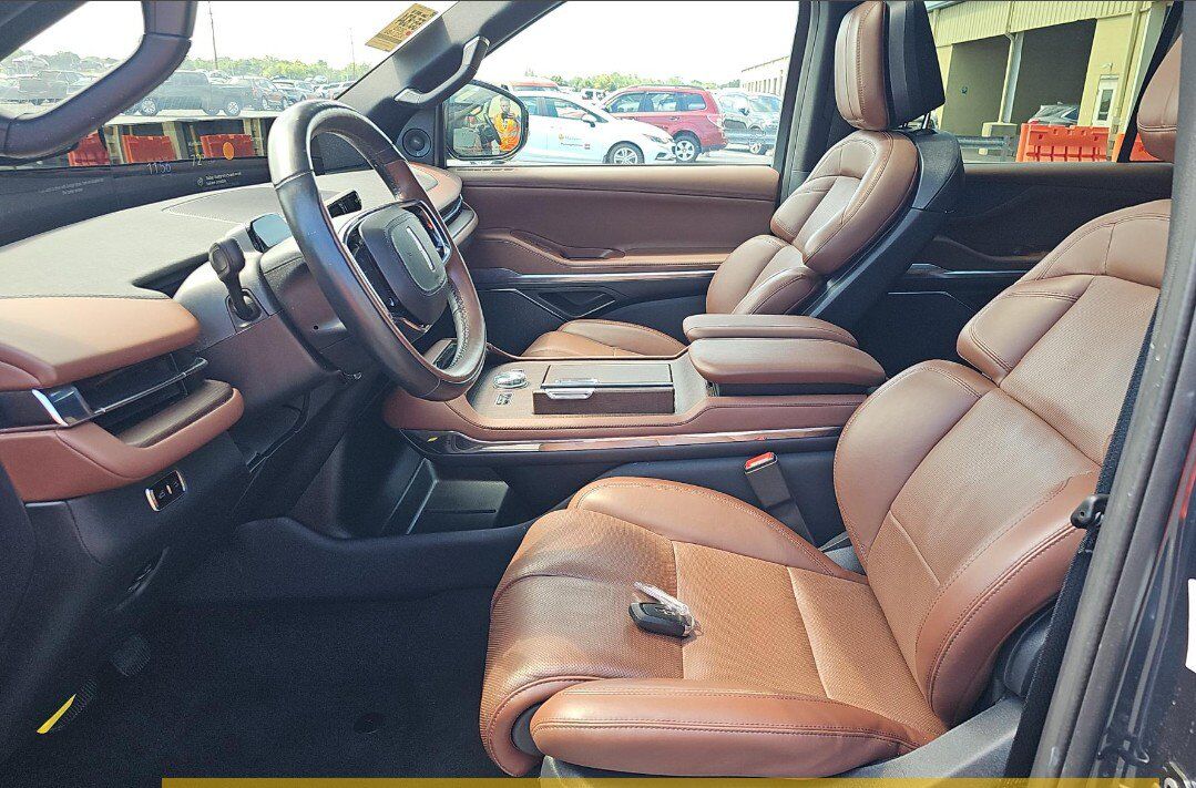2025 Lincoln Navigator L Reserve