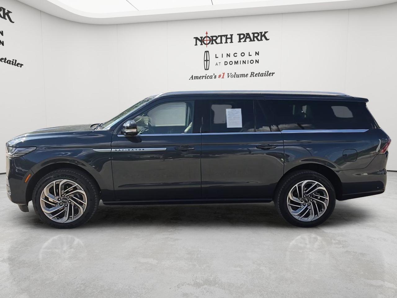 2025 Lincoln Navigator L Reserve