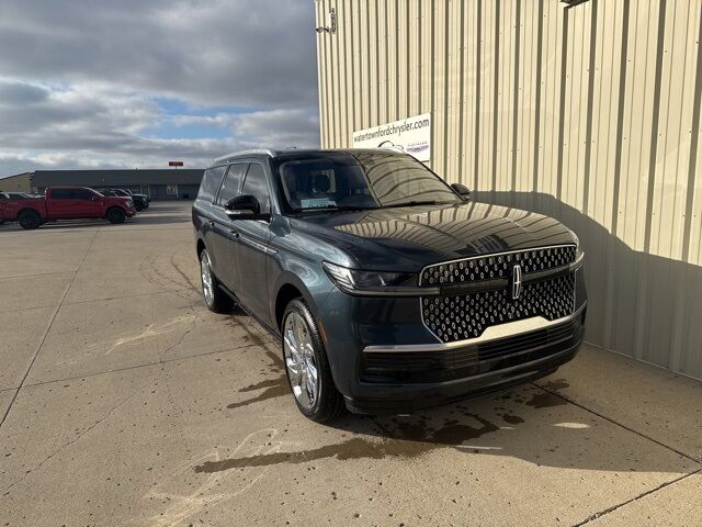 2025 Lincoln Navigator L Reserve Watertown SD