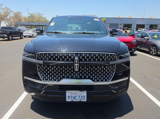 2025 Lincoln Navigator Reserve
