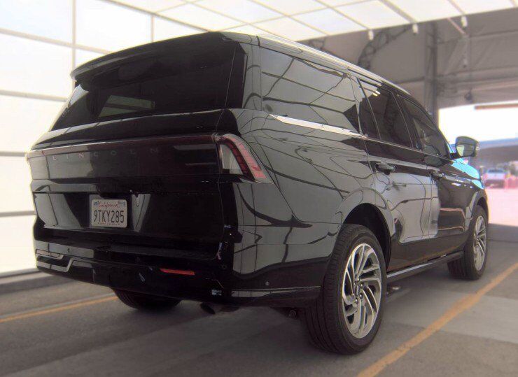 2025 Lincoln Navigator Reserve
