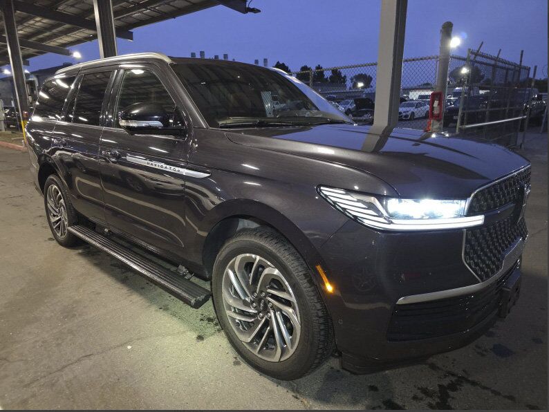 2025 Lincoln Navigator Reserve