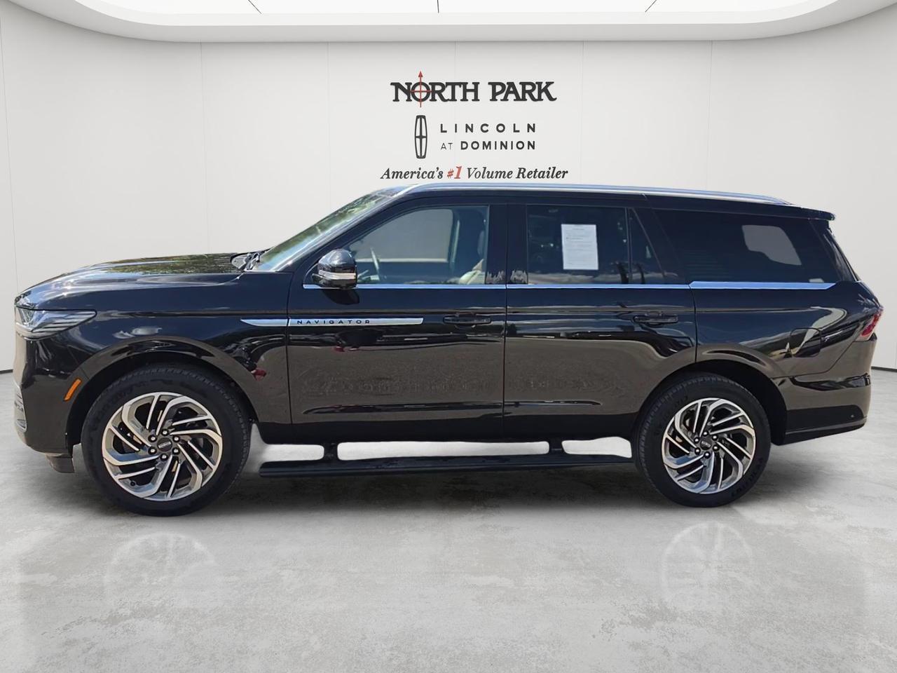 2025 Lincoln Navigator Reserve