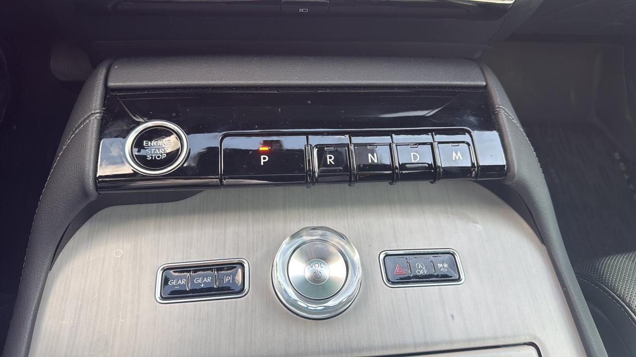 2025 Lincoln Navigator Reserve