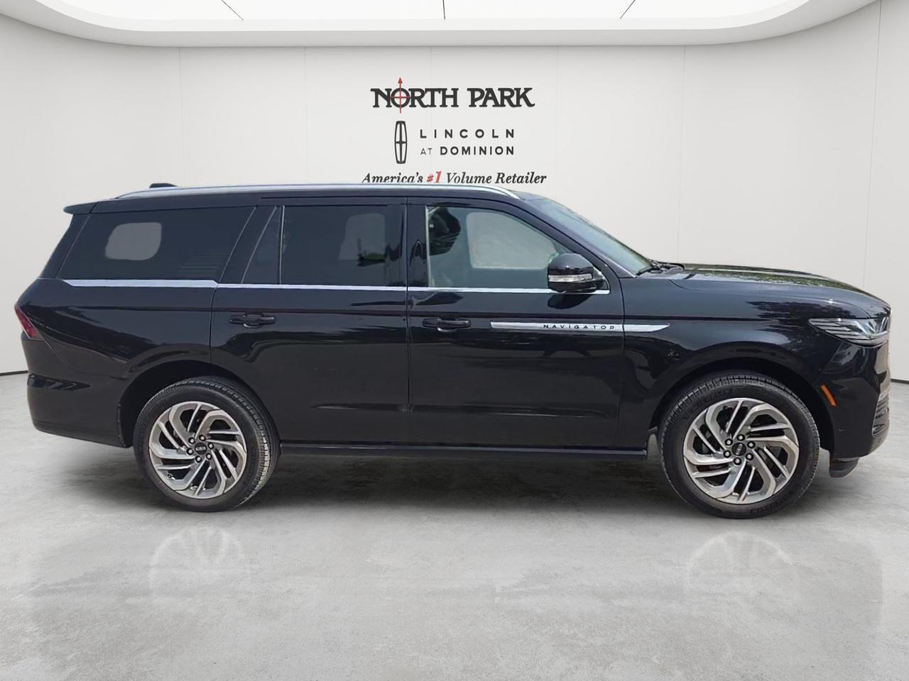 2025 Lincoln Navigator Reserve