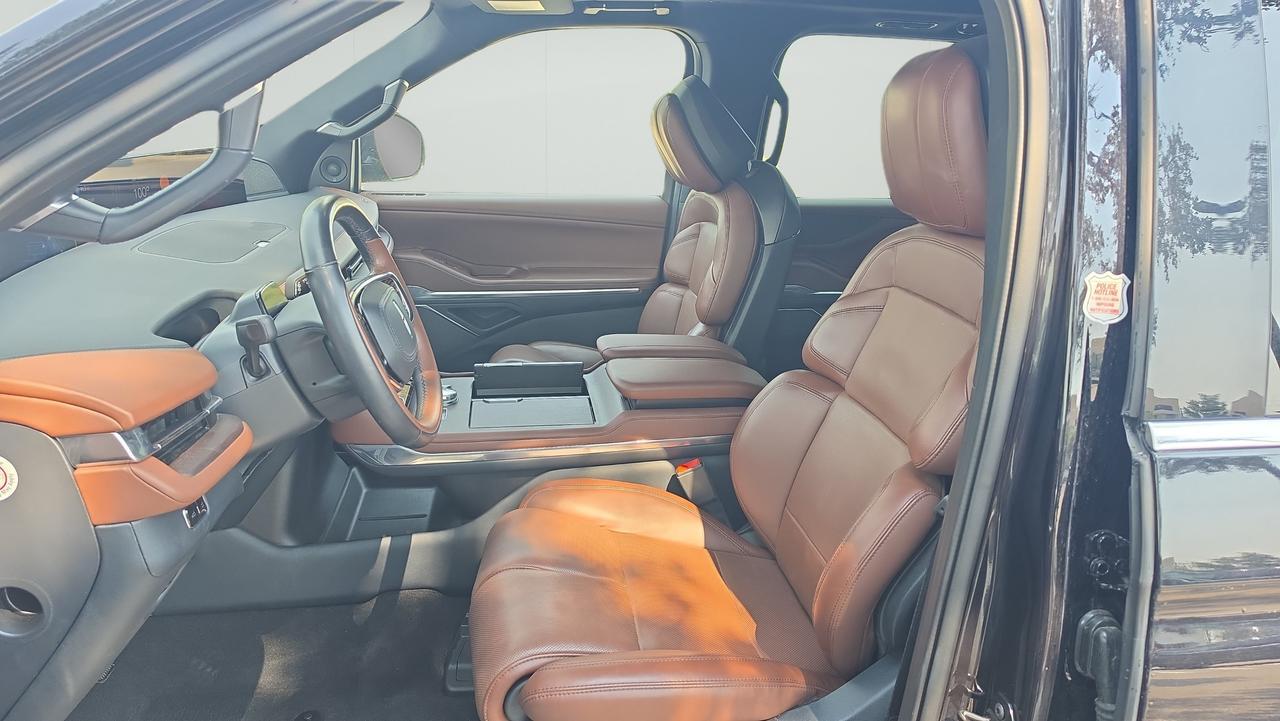 2025 Lincoln Navigator Reserve