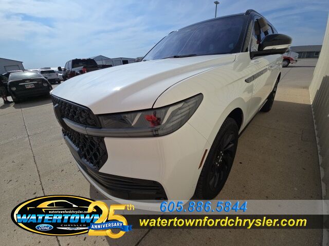2025 Lincoln Navigator Reserve Watertown SD