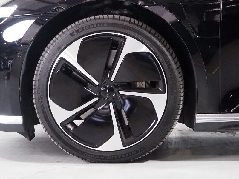 2025 Lucid Air Touring AWD *GLASS CANOPY ROOF, COMFORT & CONVENIENCE PKG, NAVIGATION, ADAPTIVE CRUISE, SAFETY ALERTS, 360 CAMERAS, NAPPA LEATHER, CLIMATE SEATS, HEATED STEERING, SURRREAL SOUND PRO, 20 INCH WHEELS Round Rock TX