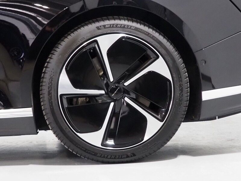 2025 Lucid Air Touring AWD *GLASS CANOPY ROOF, COMFORT & CONVENIENCE PKG, NAVIGATION, ADAPTIVE CRUISE, SAFETY ALERTS, 360 CAMERAS, NAPPA LEATHER, CLIMATE SEATS, HEATED STEERING, SURRREAL SOUND PRO, 20 INCH WHEELS Round Rock TX