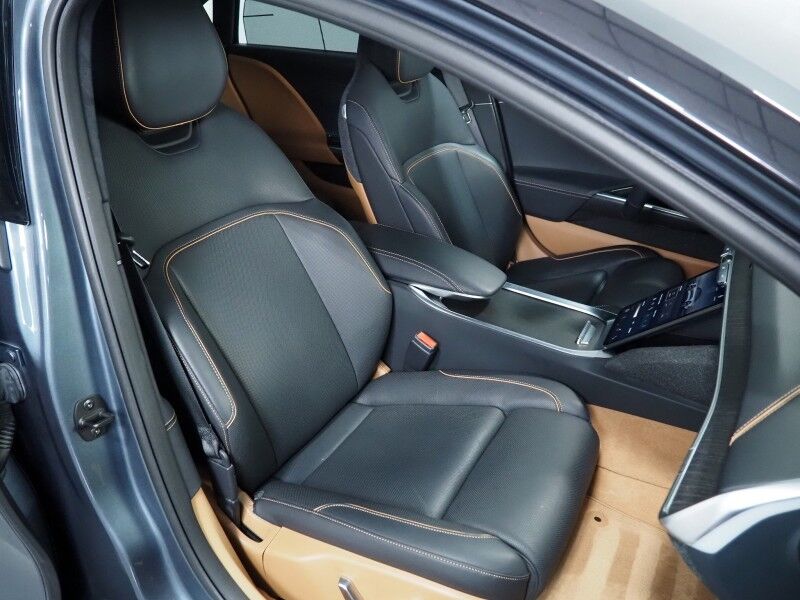2025 Lucid Air Touring AWD *STEALTH w/GLASS CANOPY ROOF, DREAMDRIVE PRO, COMFORT & CONVENIENCE PKG, NAVIGATION, ADAPTIVE CRUISE, SAFETY ALERTS, 360 CAMERAS, NAPPA LEATHER, CLIMATE SEATS, HEATED STEERING, SURRREAL SOUND AUDIO, 20 INCH WHEELS