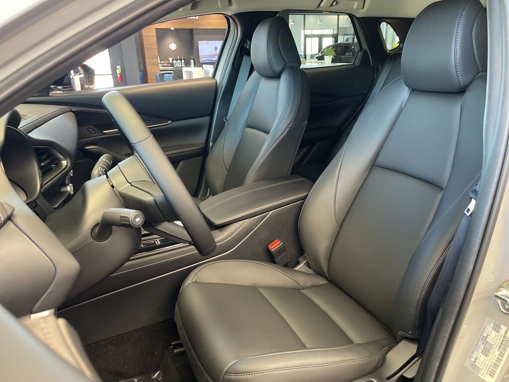 2025 MAZDA CX-30 2.5 S Select Sport Oshkosh WI