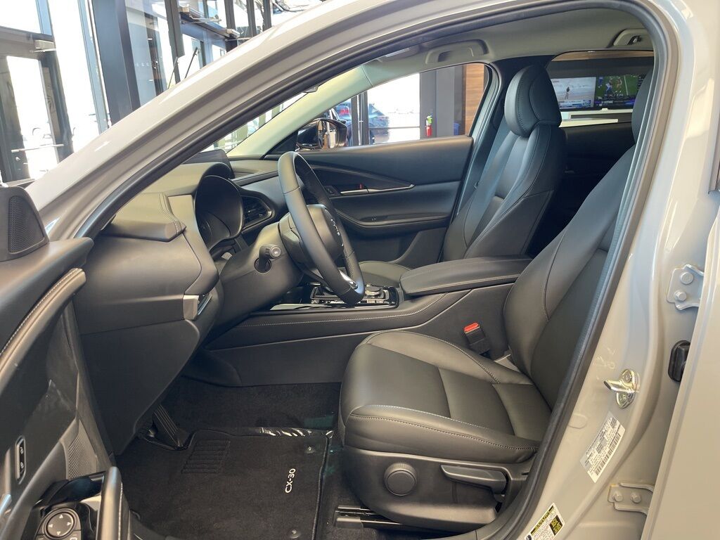 2025 MAZDA CX-30 2.5 S Select Sport Oshkosh WI