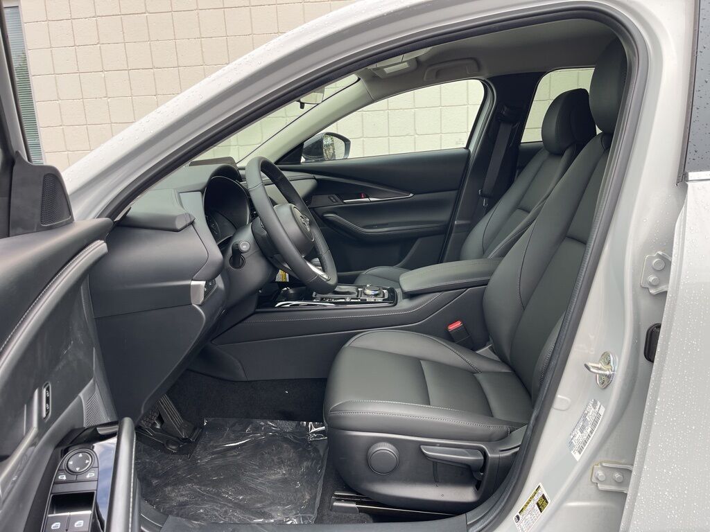 2025 MAZDA CX-30 2.5 S Select Sport Oshkosh WI