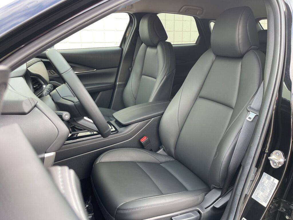 2025 MAZDA CX-30 2.5 S Select Sport Oshkosh WI