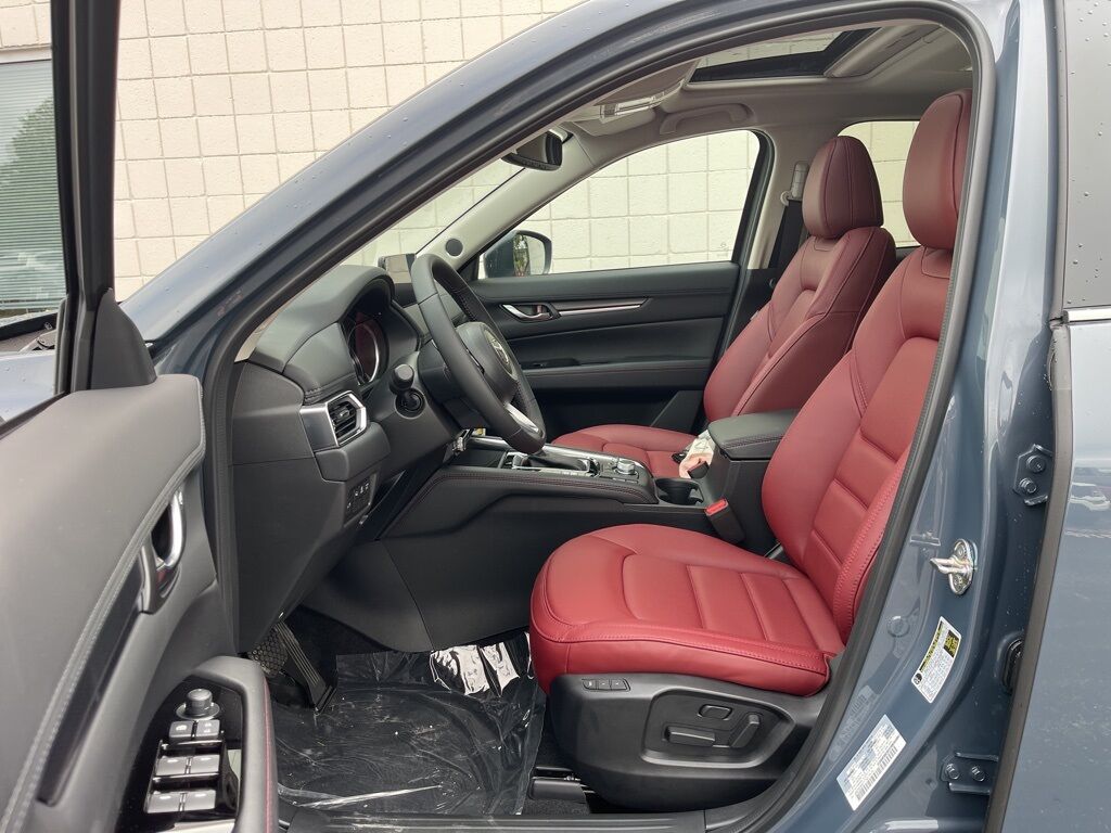 2025 MAZDA CX-5 2.5 S Carbon Edition Oshkosh WI