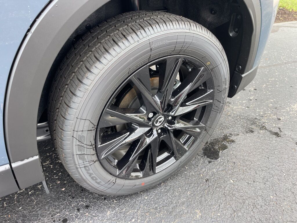 2025 MAZDA CX-5 2.5 S Carbon Edition Oshkosh WI