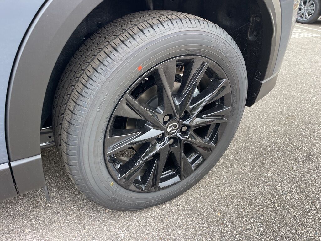 2025 MAZDA CX-5 2.5 S Carbon Edition Oshkosh WI